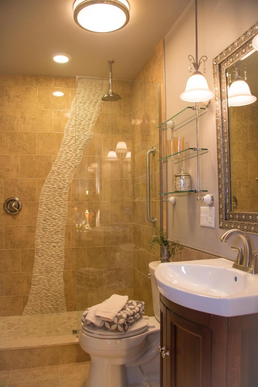 Gothic Eves Inn And Spa Bed And Breakfast Trumansburg Bagian luar foto