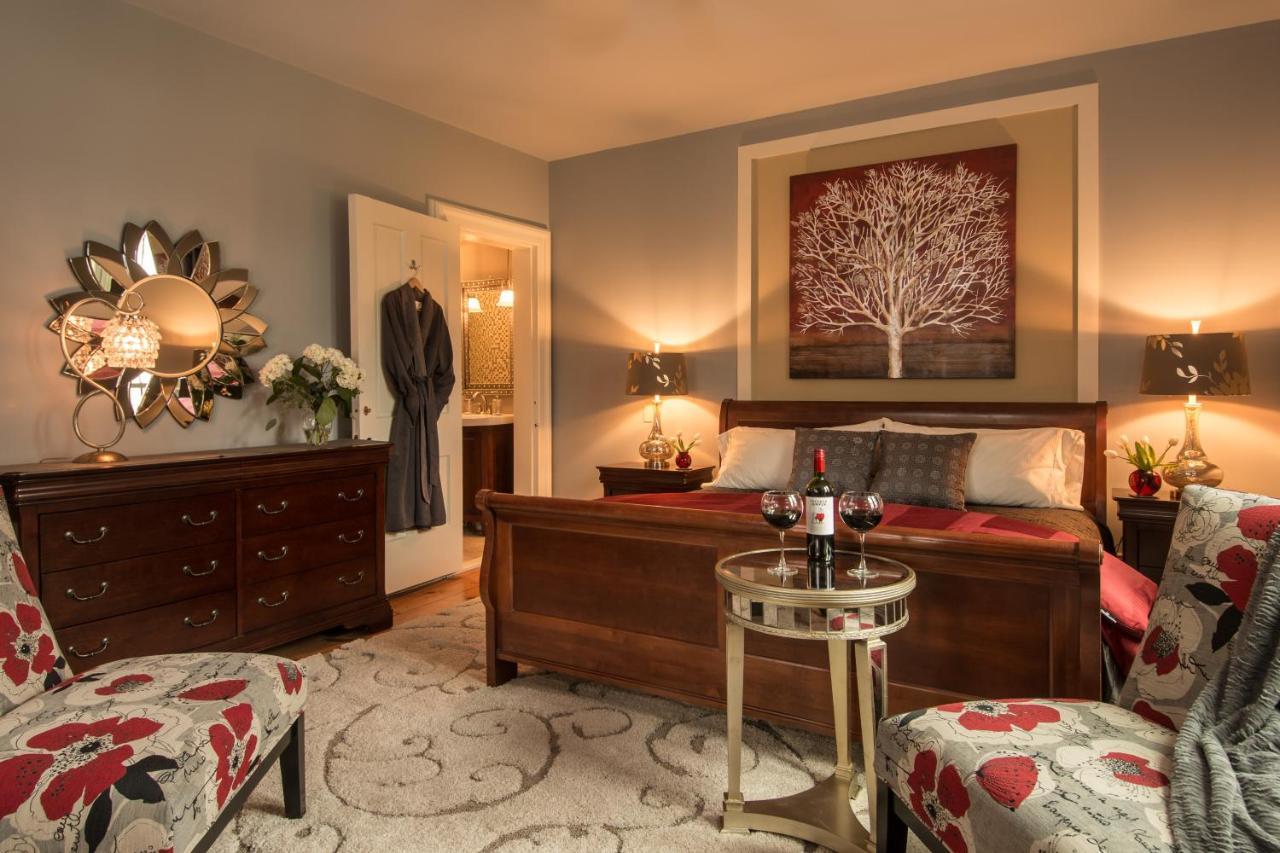 Gothic Eves Inn And Spa Bed And Breakfast Trumansburg Bagian luar foto